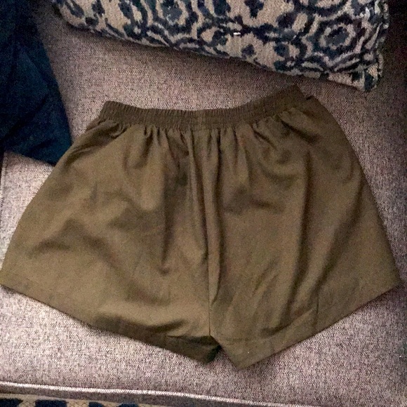 MISSGUIDED skort, khaki color. New. - Picture 2 of 6